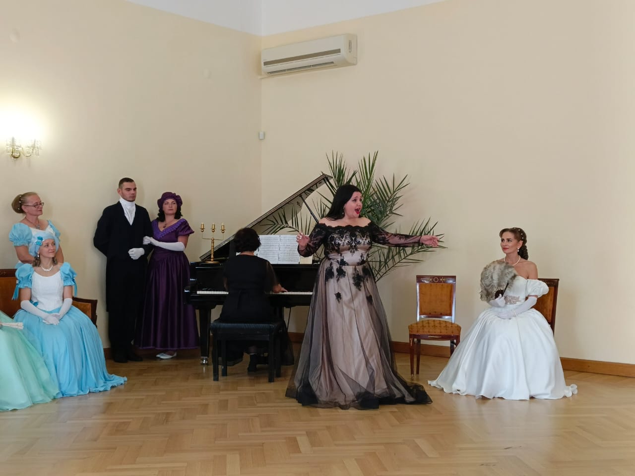 Гульсина Рафекова выступила в «Тарханах» Гульсина Рафекова выступила в «Тарханах»